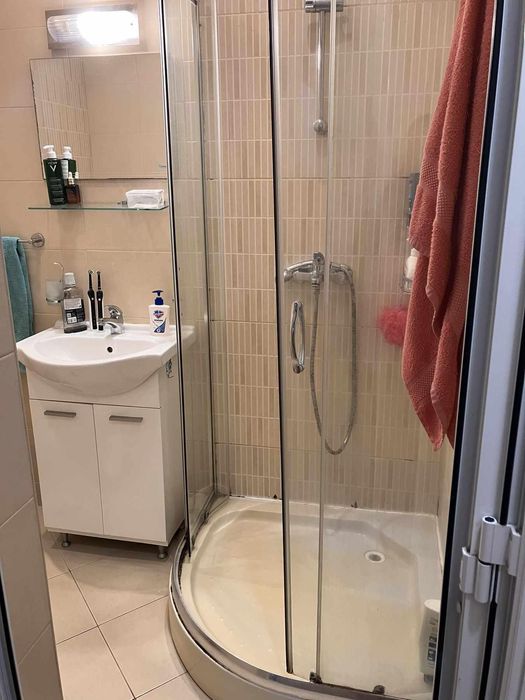 Дава се под наем Тристаен апартамент в Бургас, Възраждане - 120 кв.м за 663 € - Снимка #8