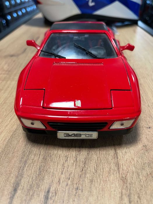 BBUARGO колекционерски модел FERRARI 348 TS 1989 г. 1:18 мащаб