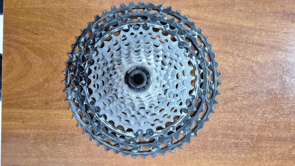 Grupset Shimano XTR 9100 , pedalier Race Face Next R Carbon 1x12