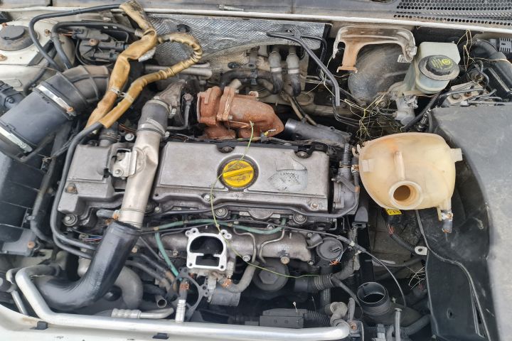 Tablou siguranțe 13144709 Opel Vectra 2005 2.0 DTI MT (101 hp)