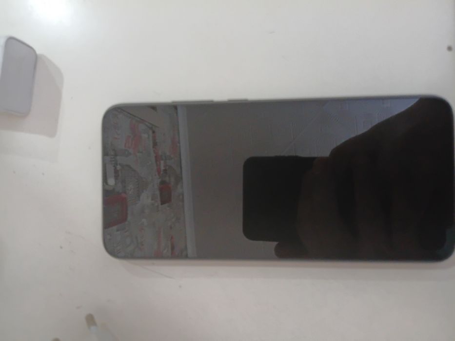 Продаю редми 9а полностью рабочий