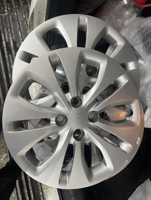 Продается колпак на Kia Rio