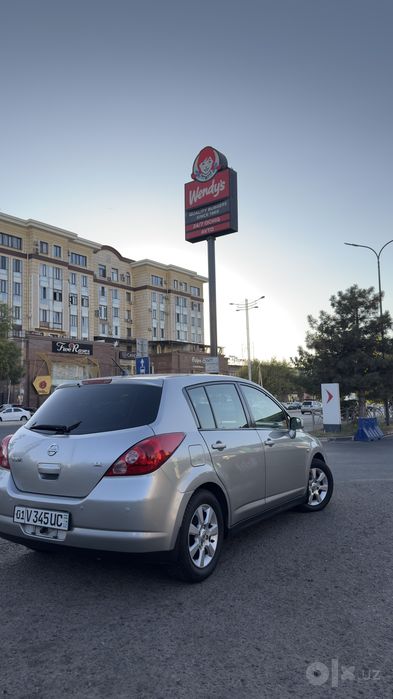 Nissan tida 2008yil