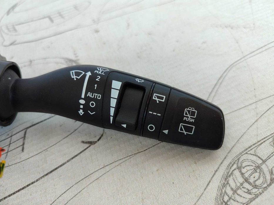 Ansamblu manete comenzi volan + spiră KIA Carens III DR4J1666021 2017 / [2013-2019] / (5B3)