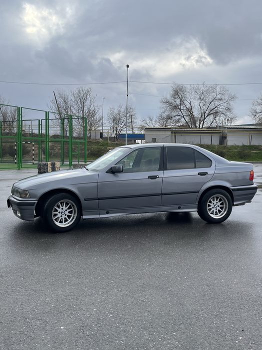 BMW E36 • 1991 г. • 2.5 M50B25 • МКПП