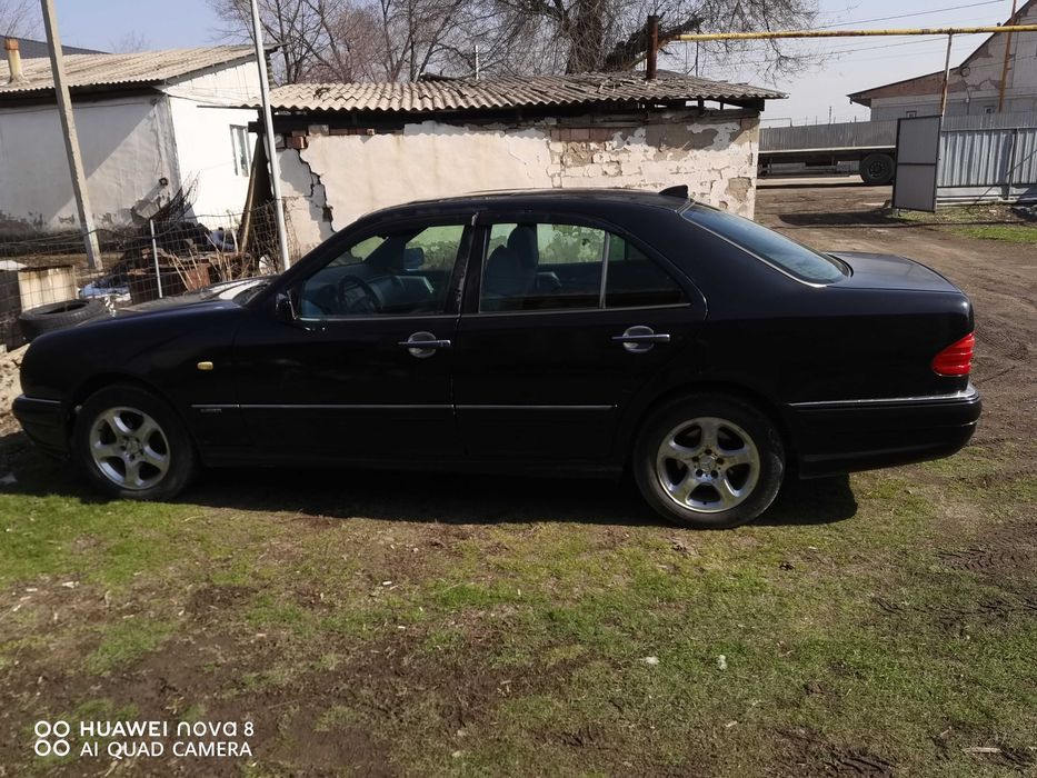 Мерседес бенц 210