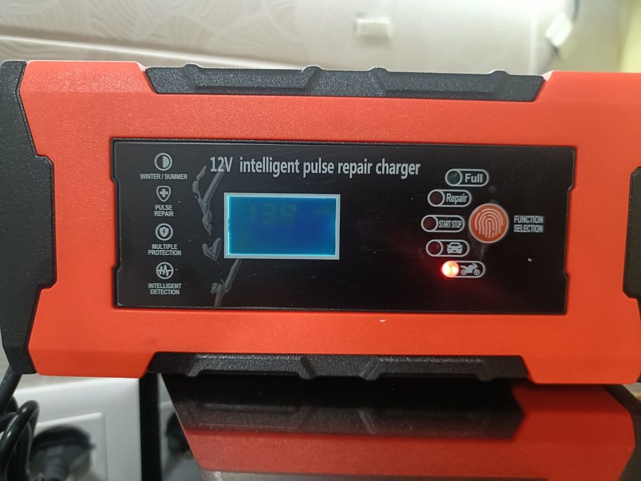 Încărcător inteligent 12V 10A