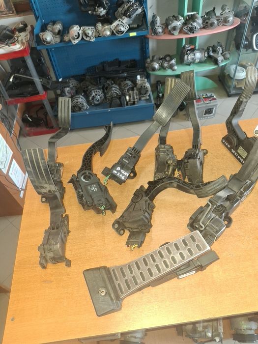 Pedala accelerație Mercedes Ford Renault Kia Dacia  Vw Skoda