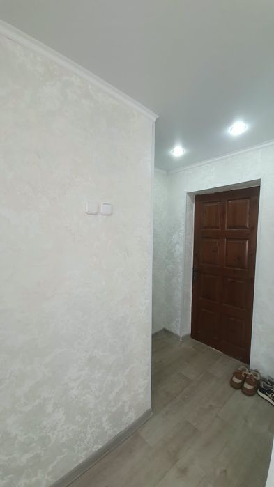 Продается двухкомнатная квартира . Черёмушки.