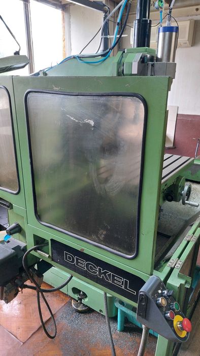 Фреза DECKEL FP4 с CNC T310 и глава на 24 000 оборота-3,7kW.