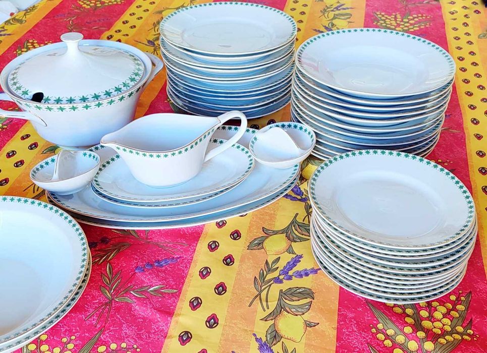 Сервиз за хранене