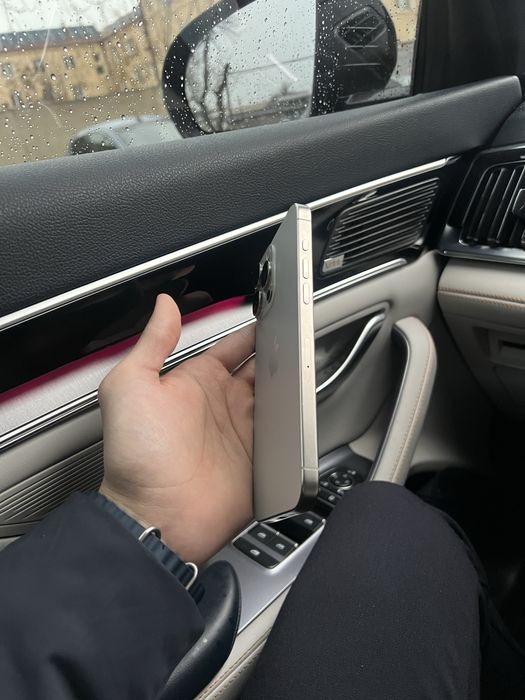 Iphone 15 pro max VNA