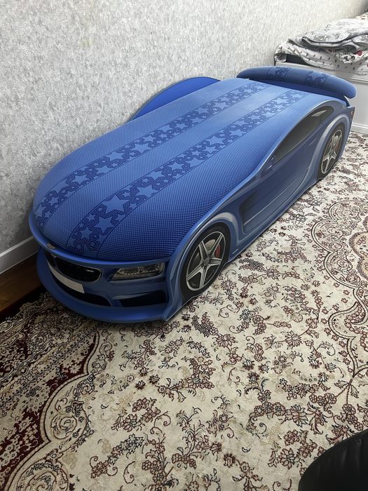 Детская кровать- машина