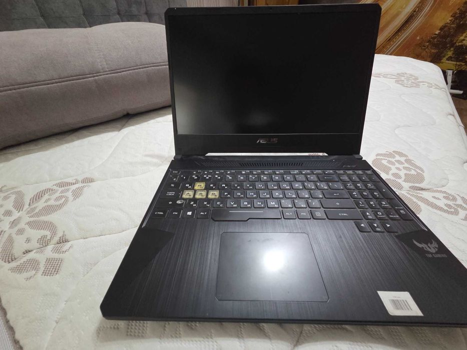 Игровой ноутбук Asus fx505d