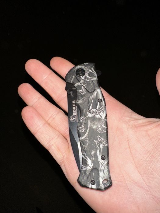 Нож Surviver 1100, не използван. ЦЕНАТА СЕ КОМЕНТИРА