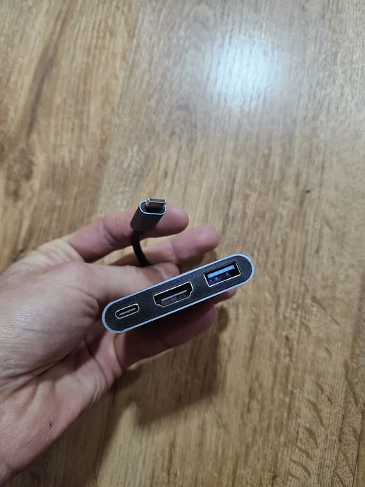 Dock pentru telefon/tablete/laptop  HDMI