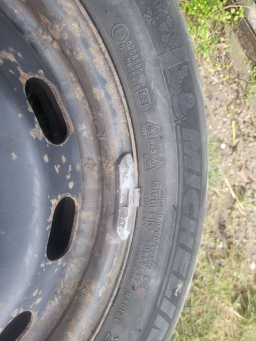Зимни гуми Michelin Alpine  195/65/15 с метални джанти