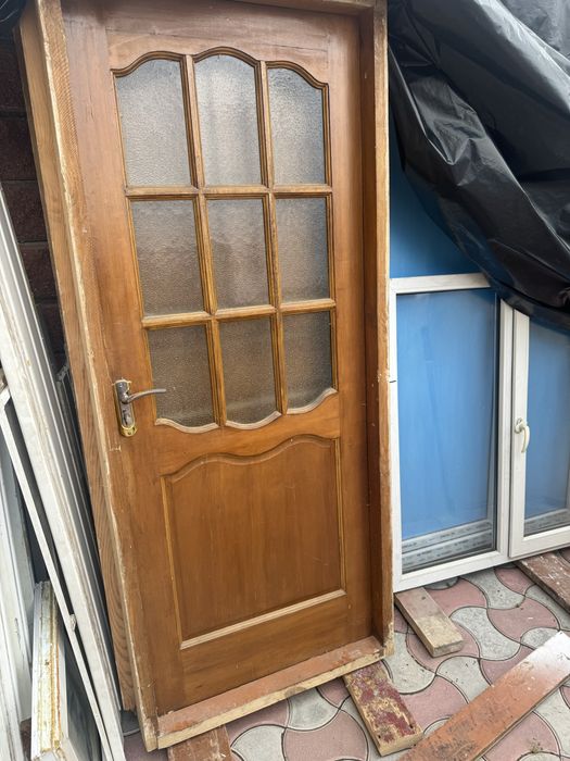 Продам двери окна стейшины цветы