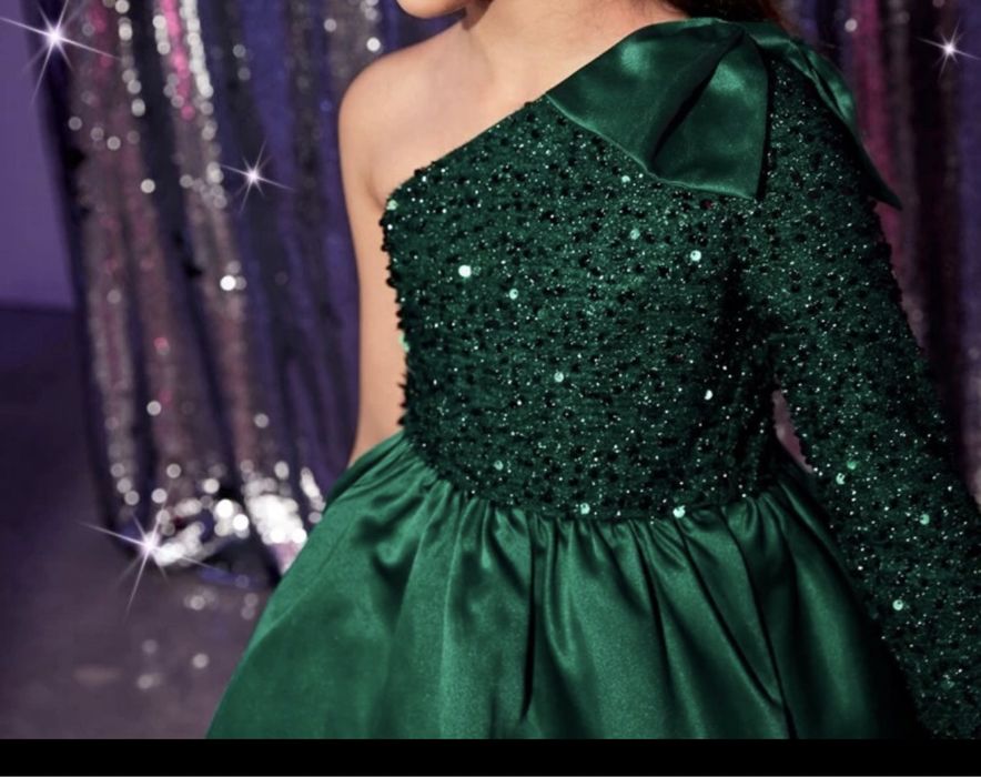 Официални роклички за 8 и 10 годишни