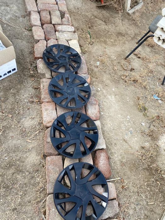 Колпаки  логотипом лада гранта