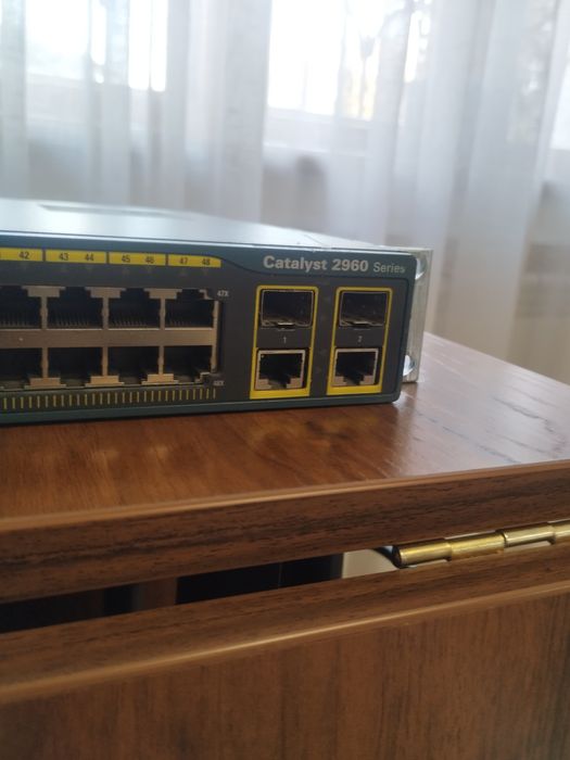 Cisco Catalyst 2960-48TT-L