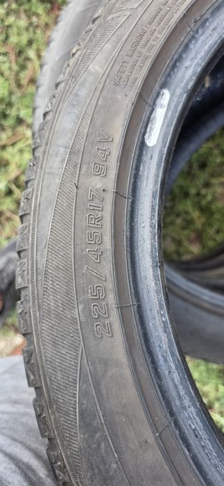 Гуми 2бр 225/45/17 - 1бр- 39 евро