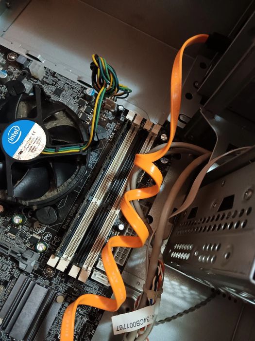 Unitate pc windows 7 i3