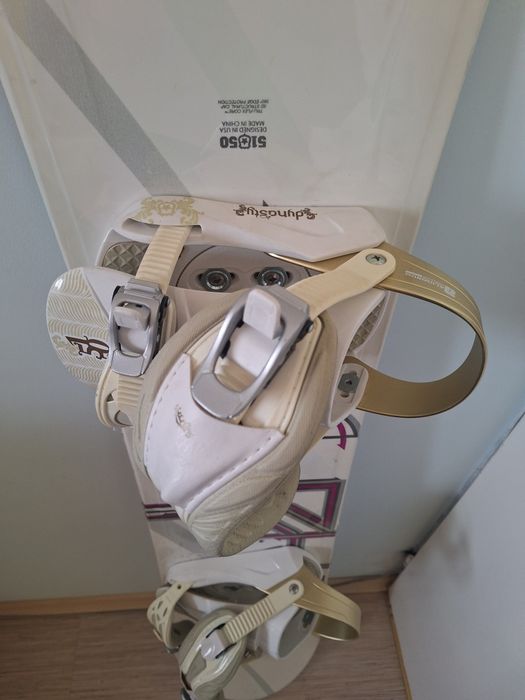 Сноуборд дъска 144 см + автомати