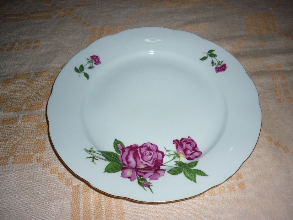 Продам. 2 блюда чехословацких. Советских времён.