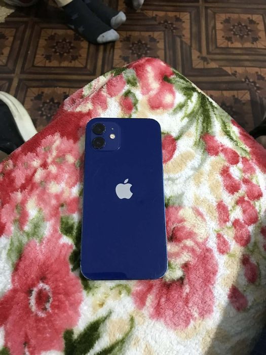 Vând urgent.   iPhone 12 128 GB baterie 82