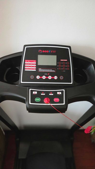 Banda de alergare BodyFit F5000