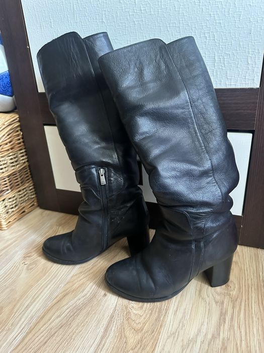 Продам зимние сапоги