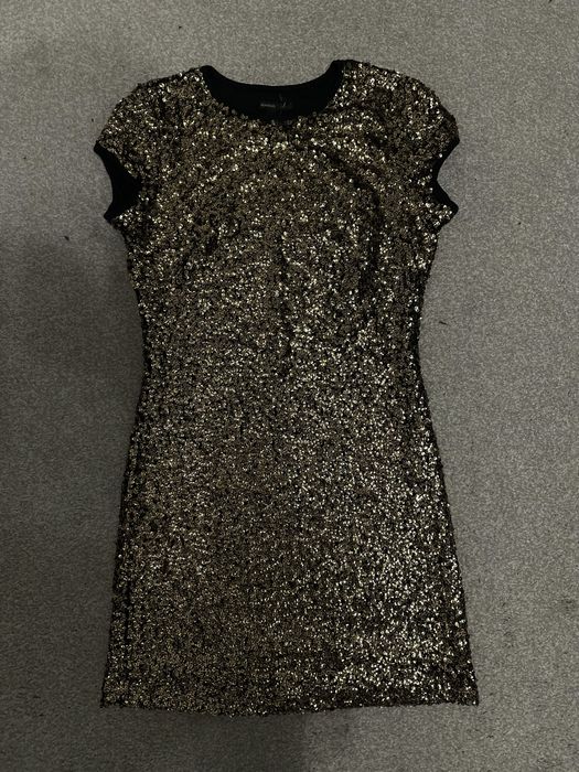 Рокля с пайети Mango