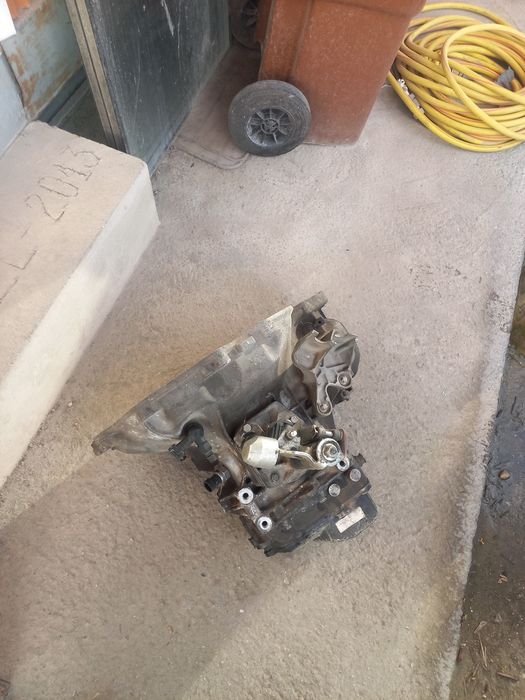 Скоростна кутия за Опел Астра J 2016 година 1.6 б 115 к.с.