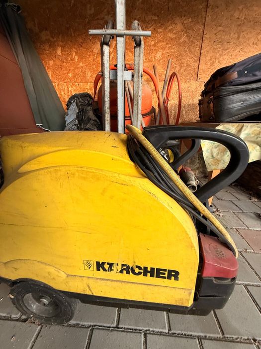 Aparat de spălat cu presiune și apă caldă Kärcher HDS 698 CSX (Profisport)