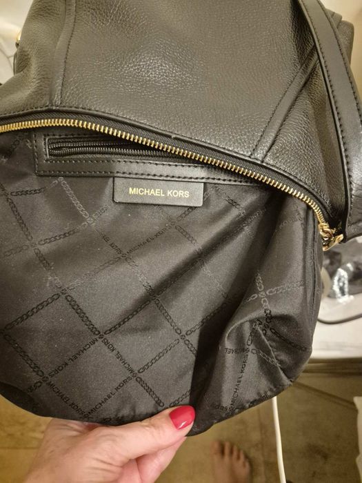 Дамска чанта с дълга дръжка  Michael Kors естествена кожа оригинална