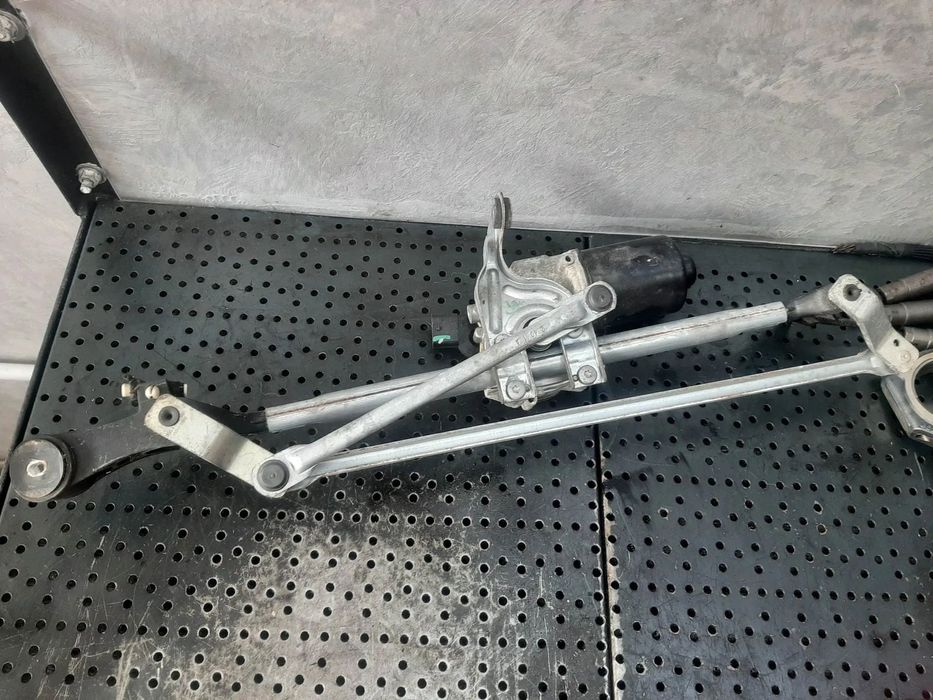 ansamblu stergator motoras bmw seria 3 f30 f31 seria 1 f20 f21  w000026098 726750402  7260489 04