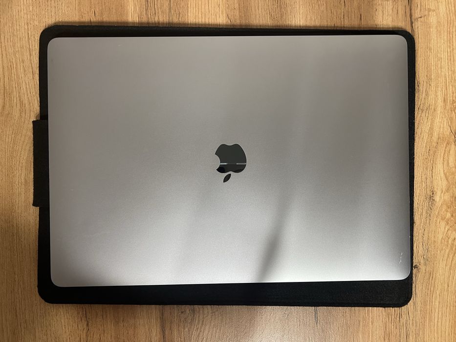 Apple Macbook Pro 16 2019 A2141