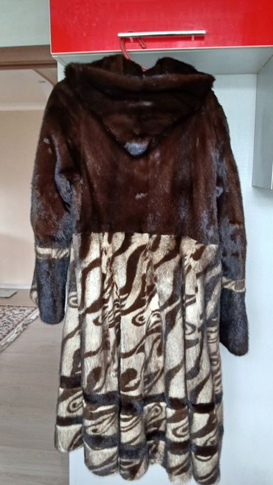 Продам норковую шубу
