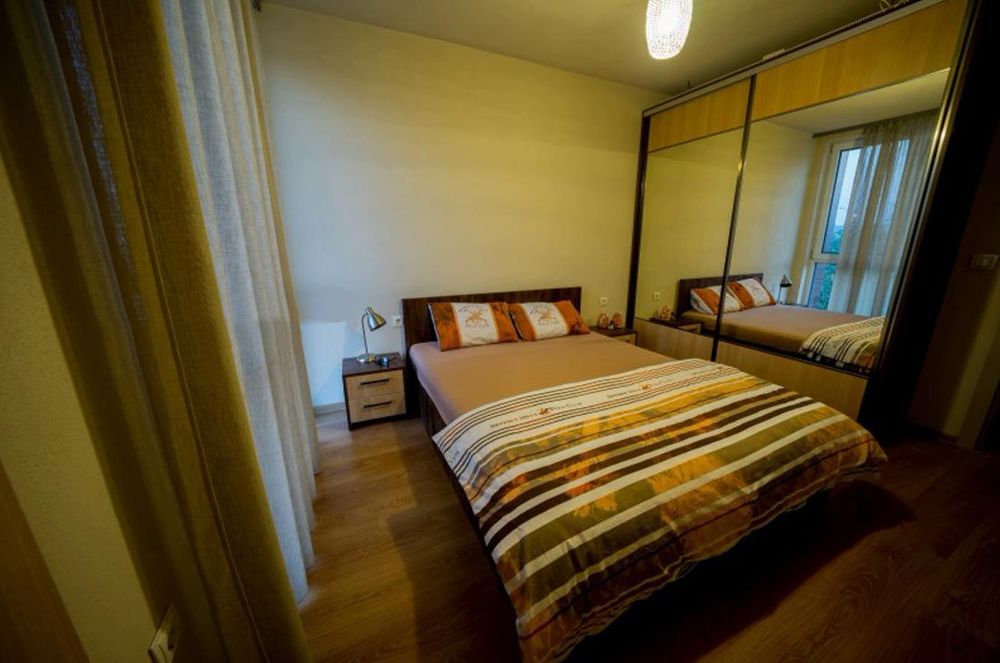 Дава се под наем Тристаен апартамент в София, Обеля 2 - 110 кв.м за 730 € - Снимка #9