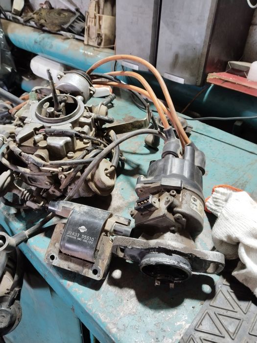 Продам запчасти несанн примьера.