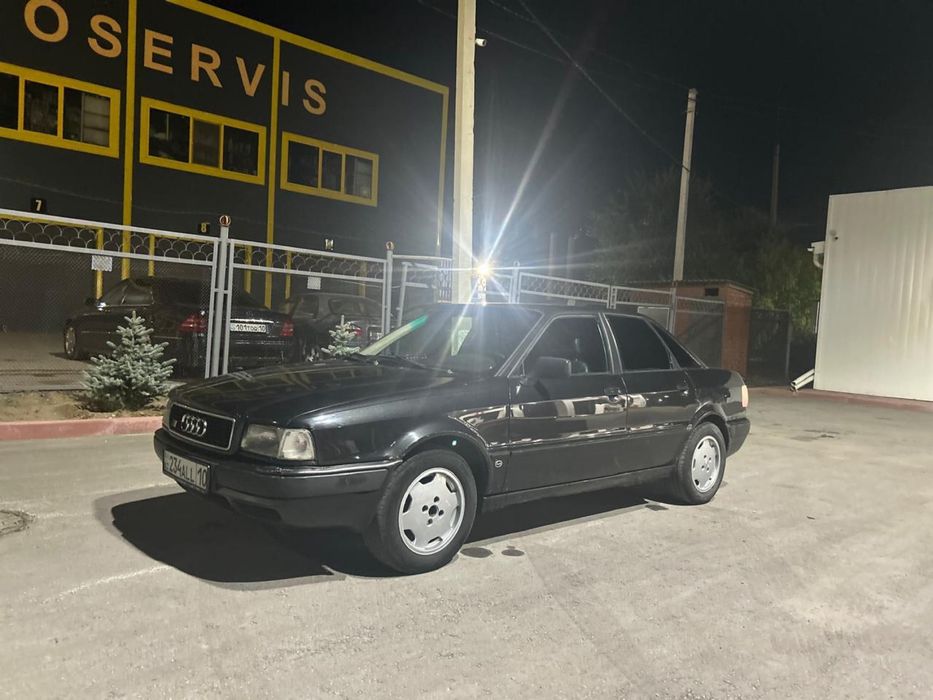 Продам ауди 80 б4