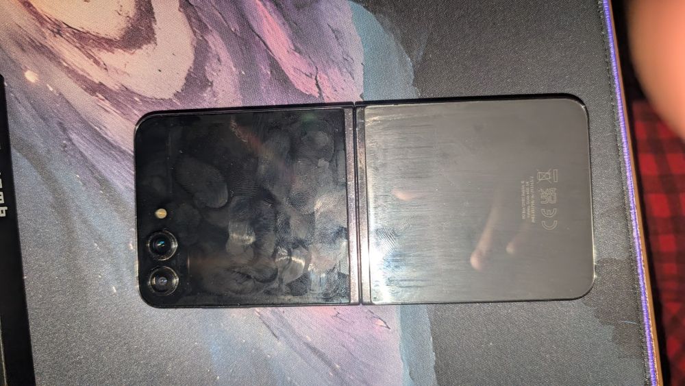 Samsung Galaxy ZFlip 5 512GB