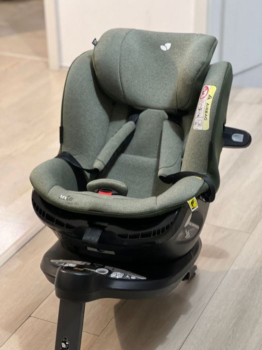 Vând scaun auto în stare perfecta  pentru copii Joie iSpin 360 °.