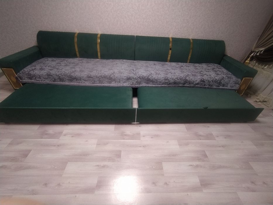диван выдвижной  220000