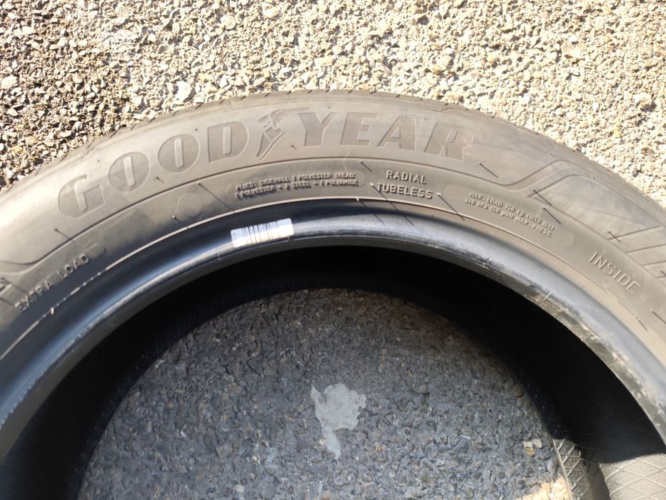 215/55/17" 2бр Good year efficient grip performance, dot1422,7mm