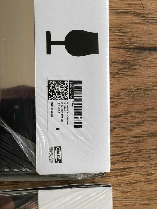 Vand 2 seturi  Oglindă,30x30 cm . Ikea