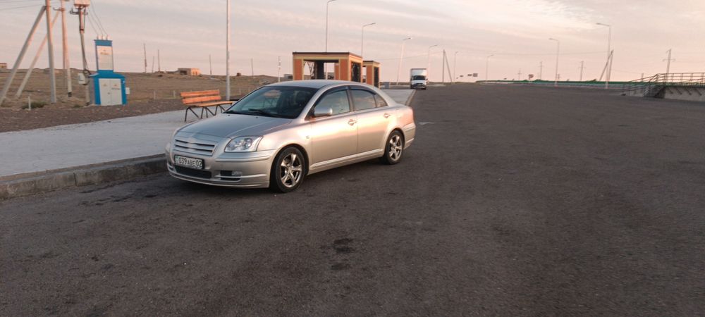 Тойота авенсис 2