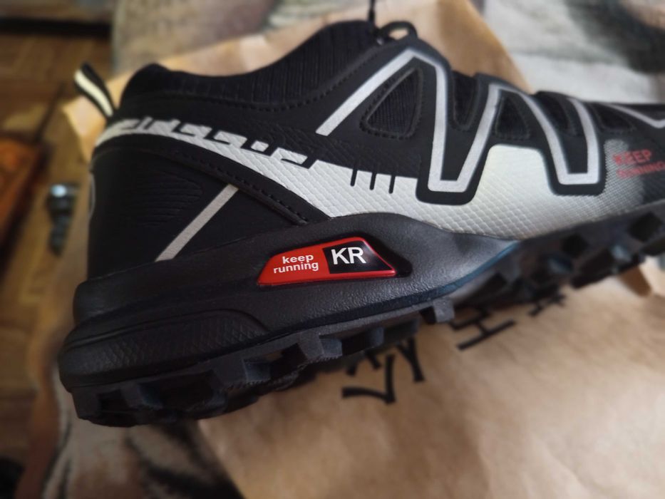 Кроссовки мужские