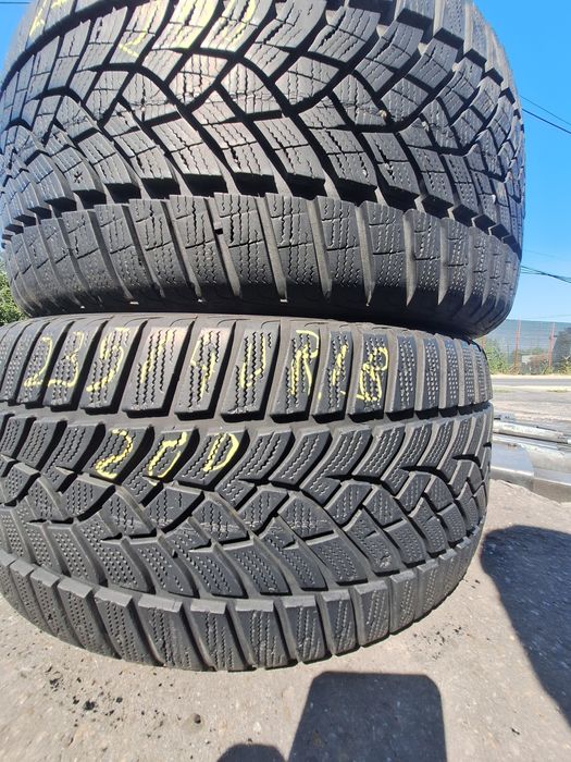 2 anvelope iarna 235/40r18 Goodyear  Montaj Gratuit